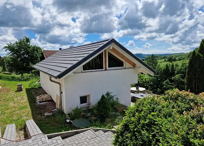 Am Weinberg Madelunger Strasse 57 *